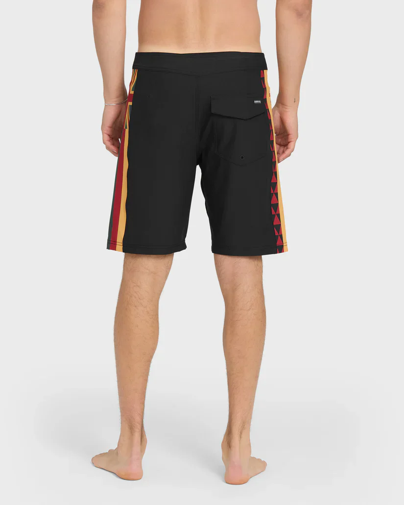 QUIKSILVER HAWAII TRADES 20" BOARDSHORT - BLACK - Image 4