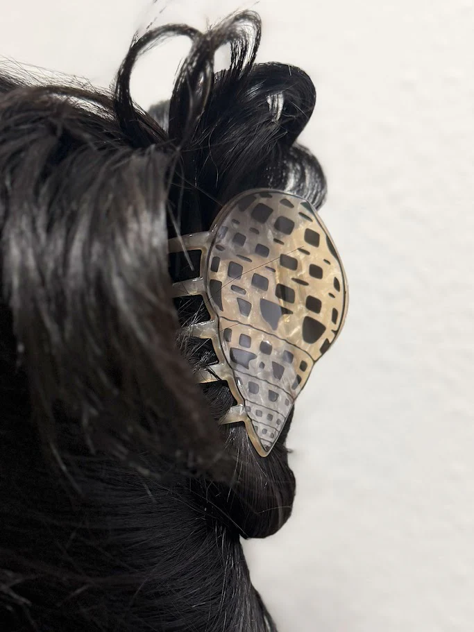 HIC CONE SHELL HAIR CLAW -BROWN